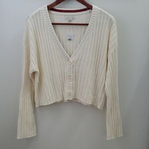 American Eagle Outfitters Cream Buttoned Cardigan Cropped Boxy Size Small NWT